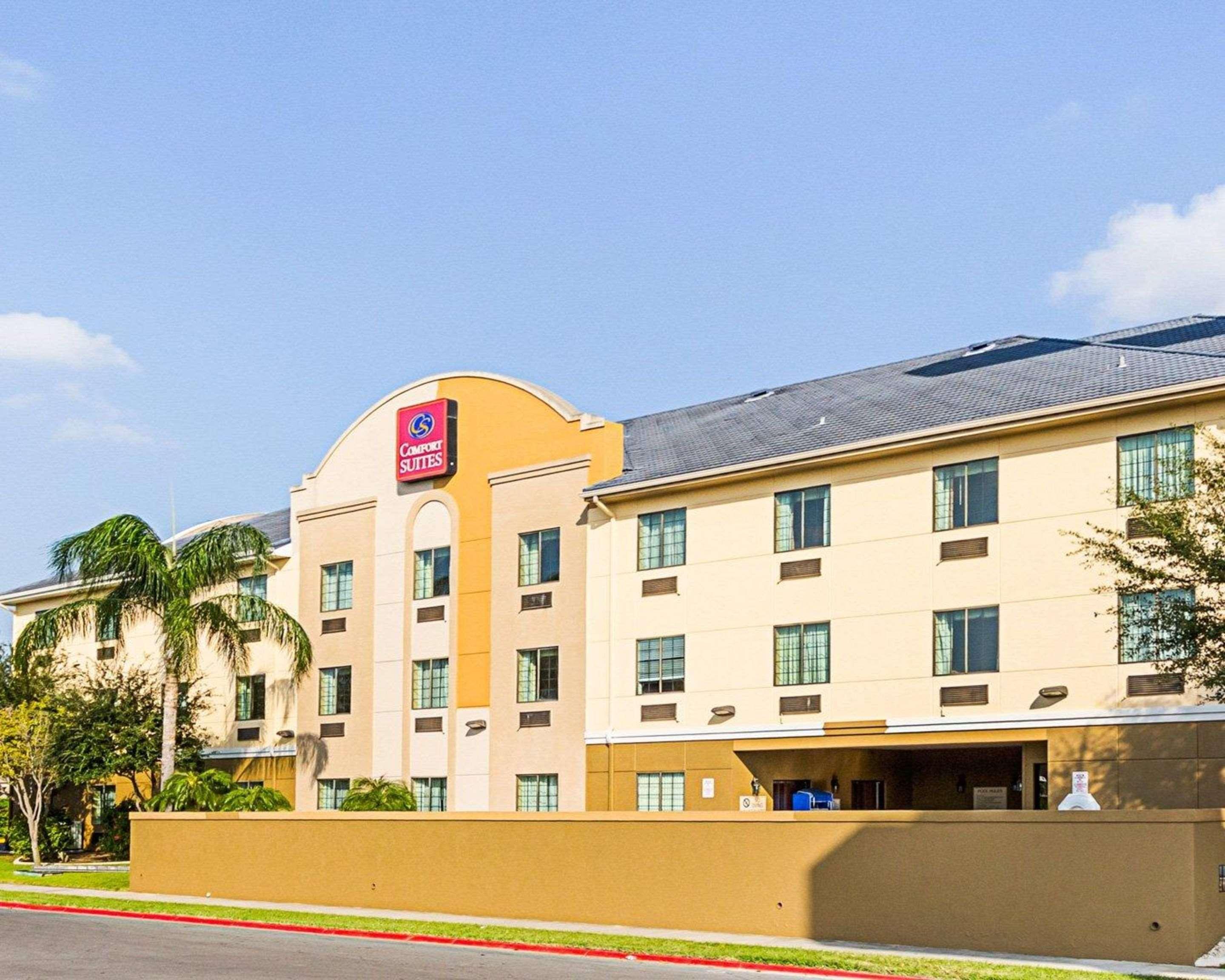 Comfort Suites At Plaza Mall McAllen Exterior photo